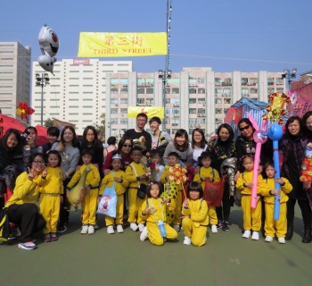 親子逛年宵巿場1