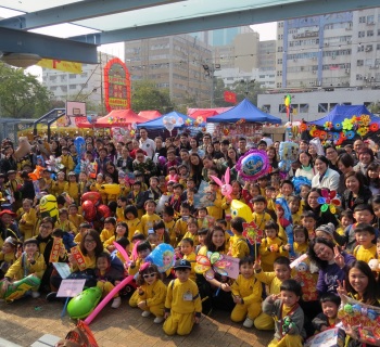 親子逛年宵巿場2