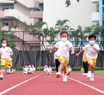 1運動場上的小健將